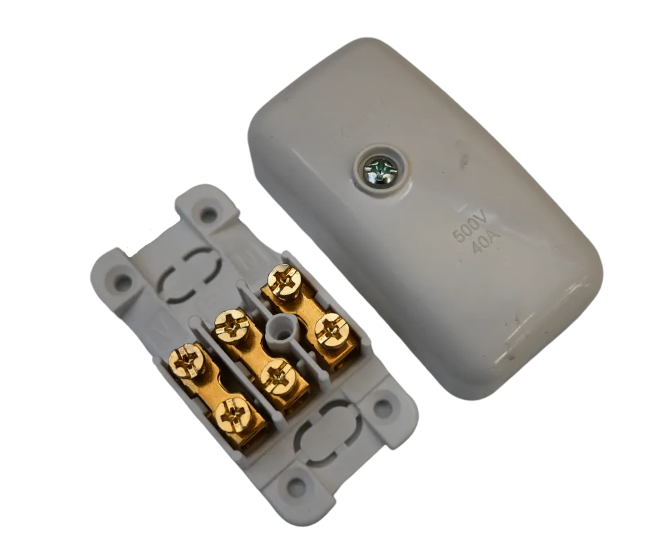 Box Junction Clipsal 559/3 12V
